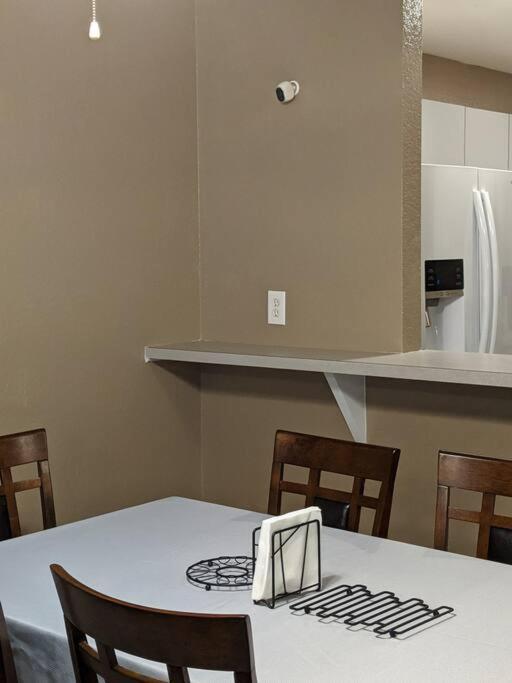 Appartement Snowbirds Escape / Vacation Gateway #A à Englewood Extérieur photo